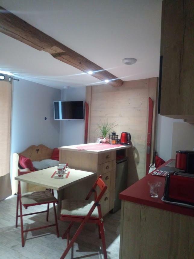 Chalet Zenarcs 圣莫里斯堡 外观 照片